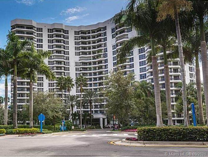 3600 Mystic Pointe Dr - Photo 1