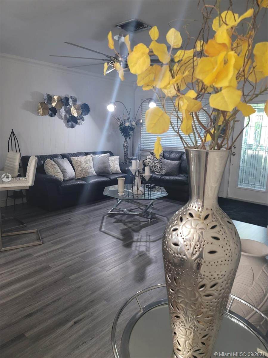 2300 57th Way - Photo 1