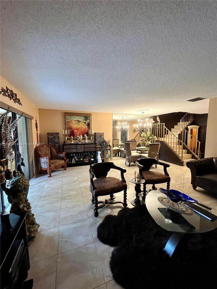 8383 Cypress Ln - Photo 1