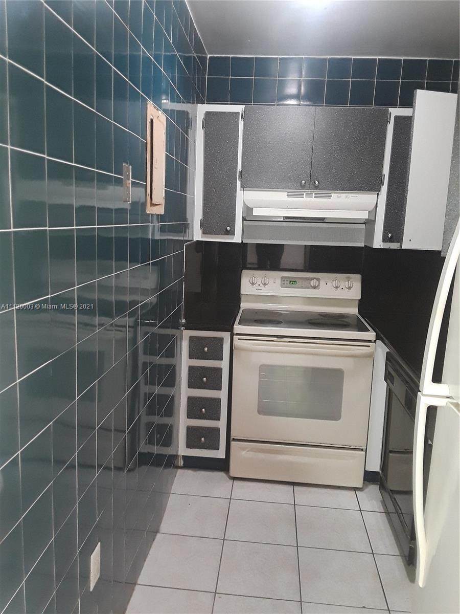 4841 7th St - Photo 1