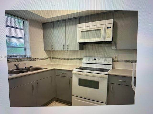 1370 119th St - Photo 1