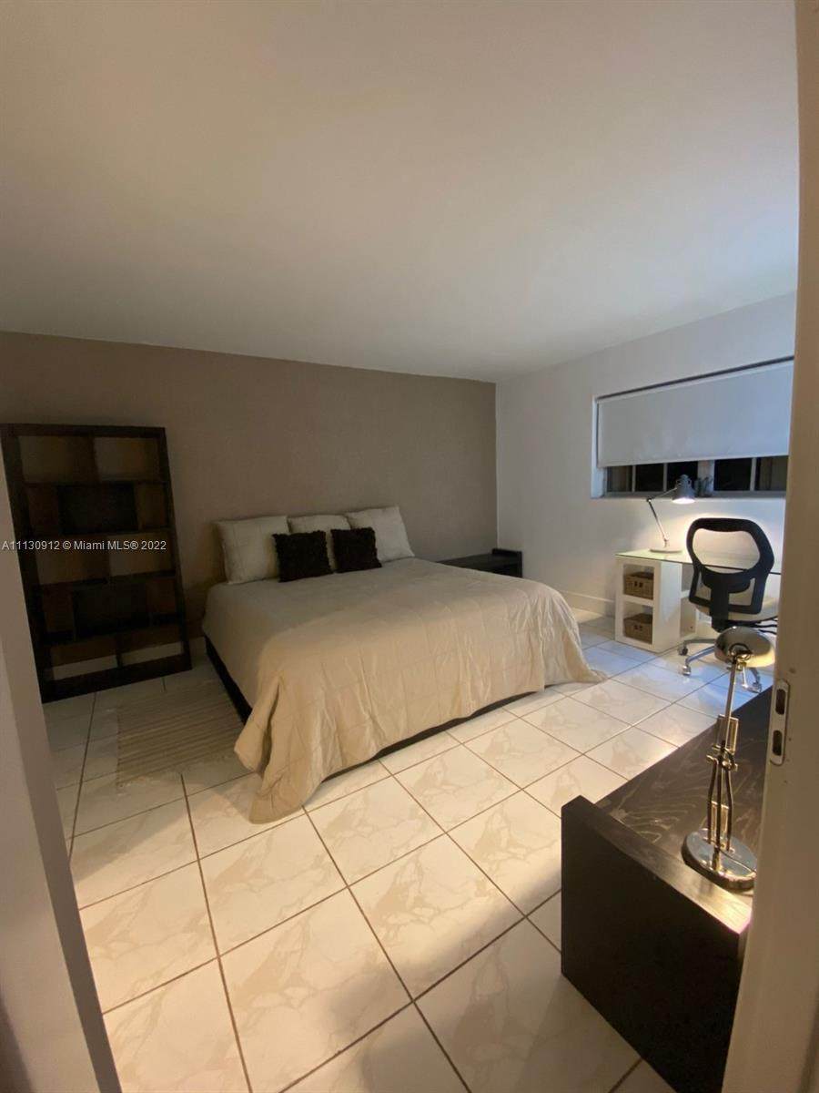 201 Galen Dr - Photo 1
