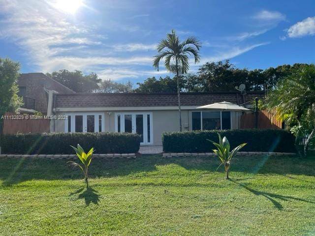 19013 Lake Dr - Photo 1