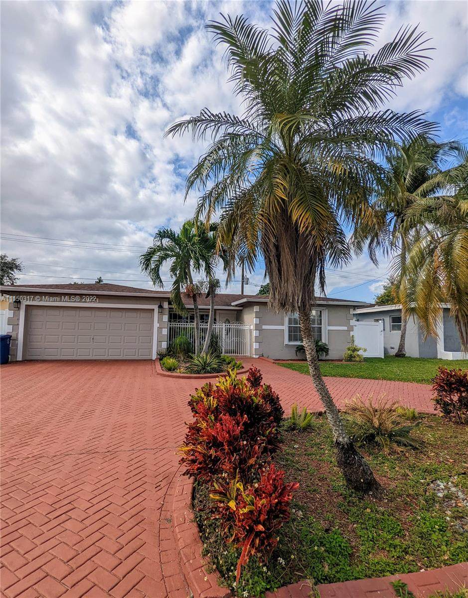 2624 Bermuda Pl - Photo 1