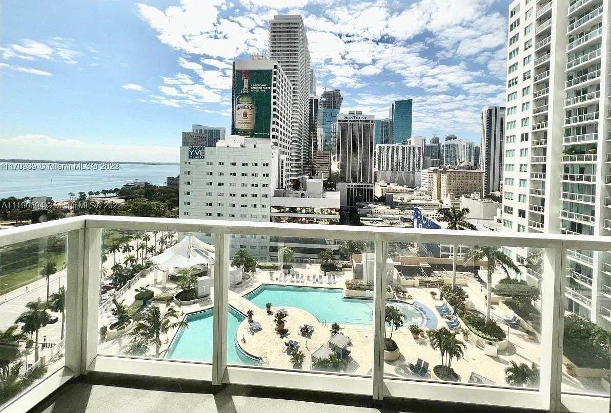 244 Biscayne Blvd - Photo 1