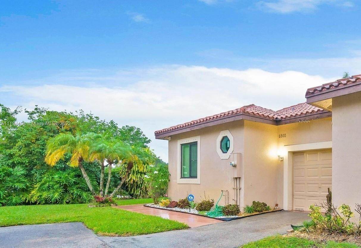 3018 La Mirage Dr - Photo 1