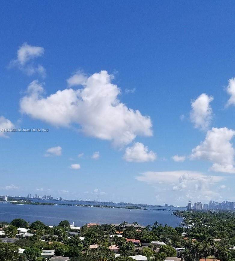 2000 Towerside Ter - Photo 1