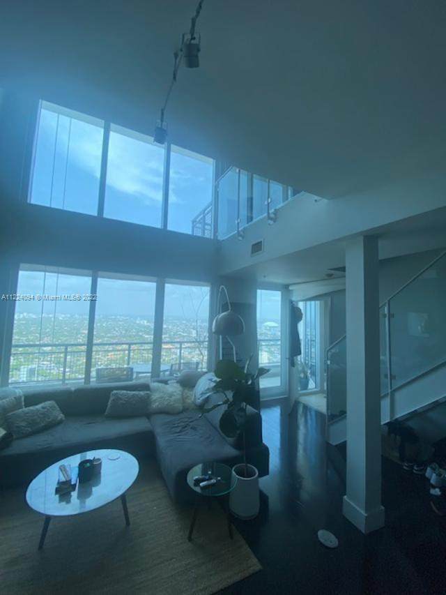 60 13th St - Photo 1