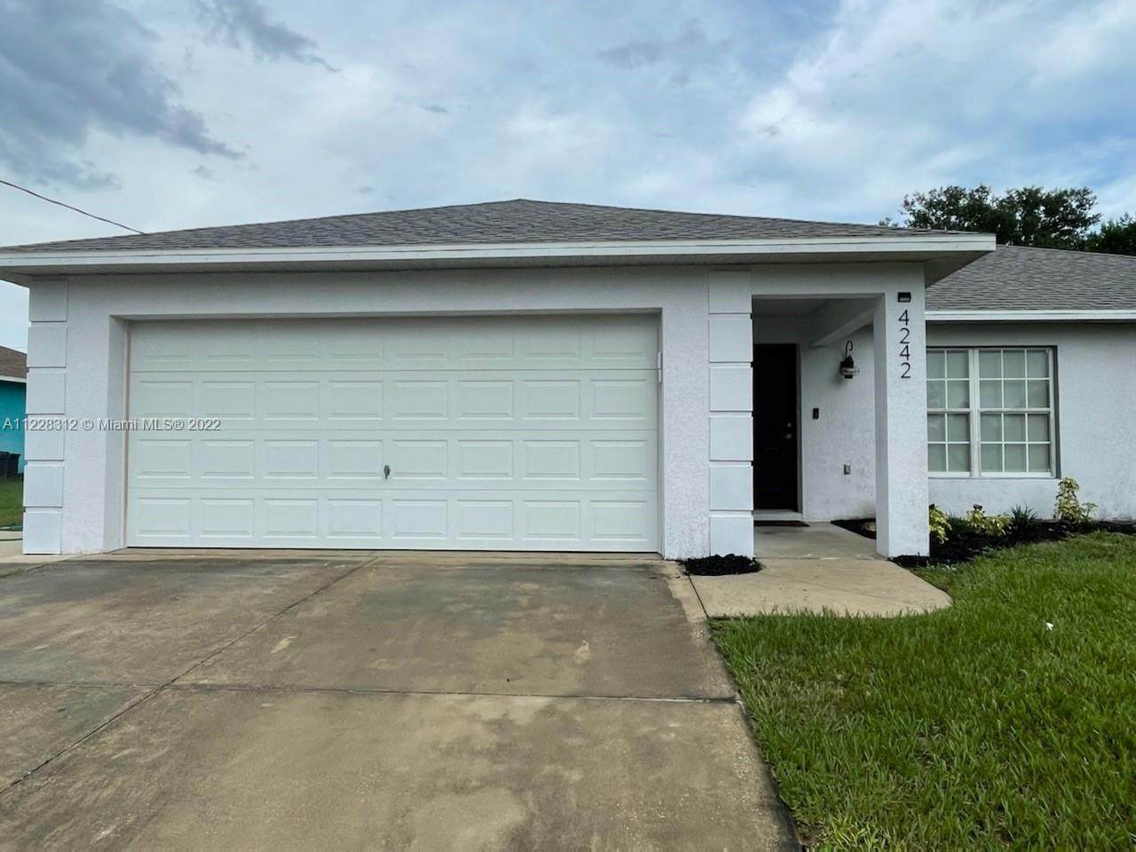 4242 Leaf Rd - Photo 1