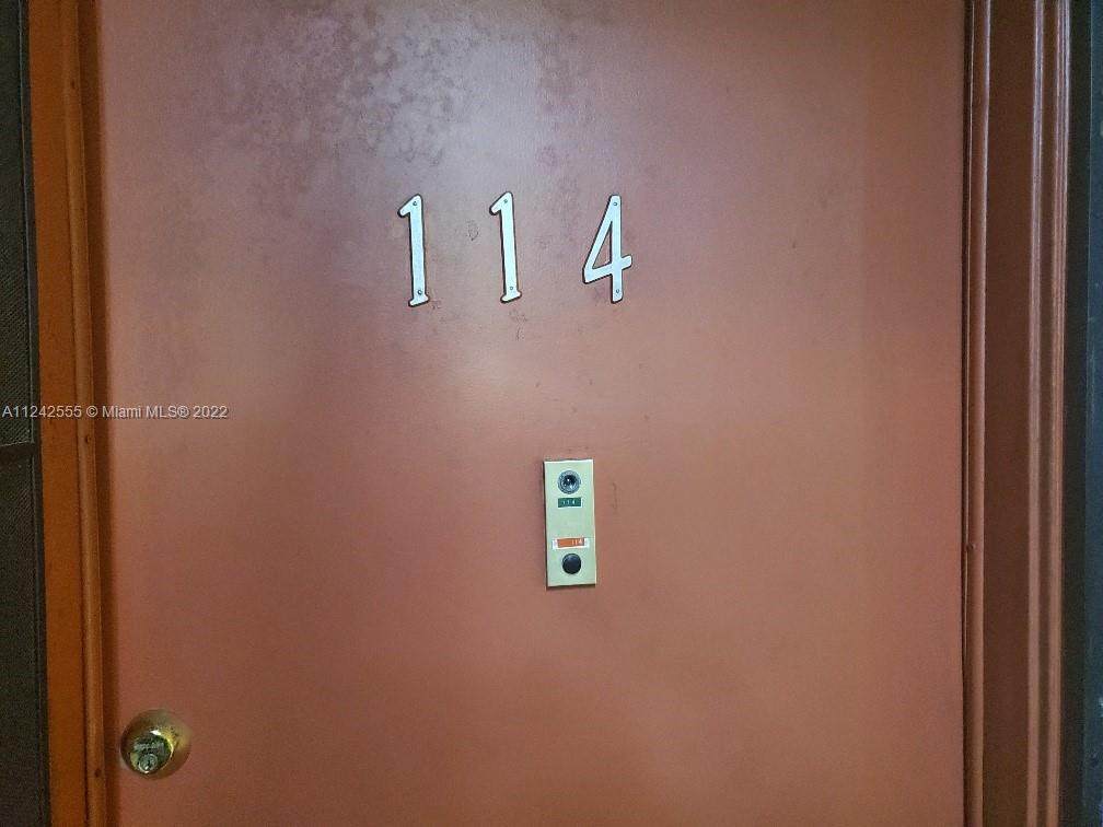 1021 Mockingbird Ln - Photo 1