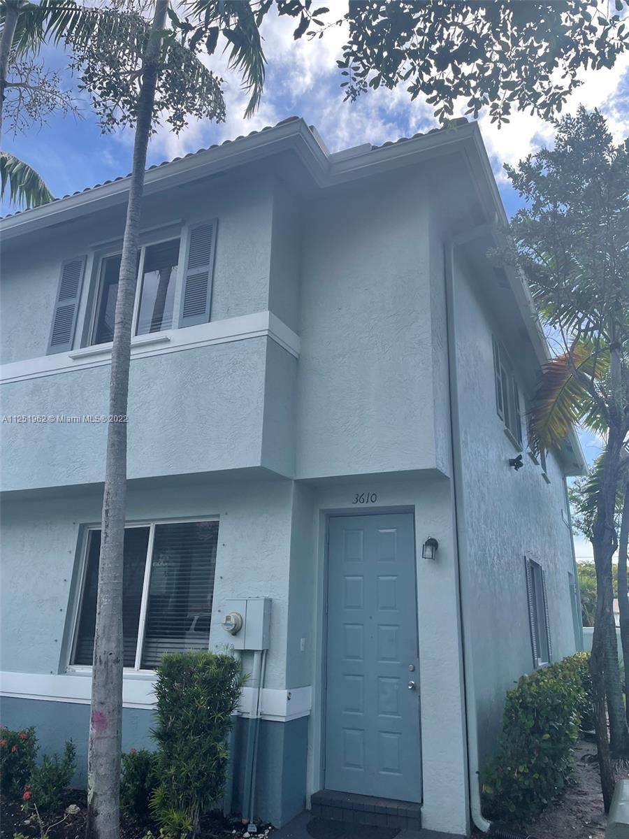 3610 Oleander Terr - Photo 1