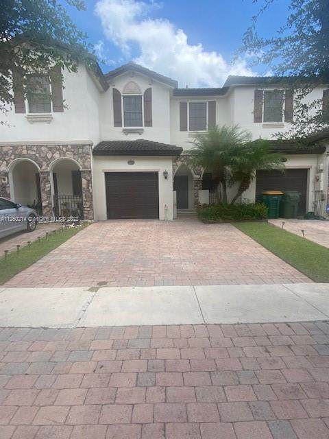 353 37th Pl - Photo 1