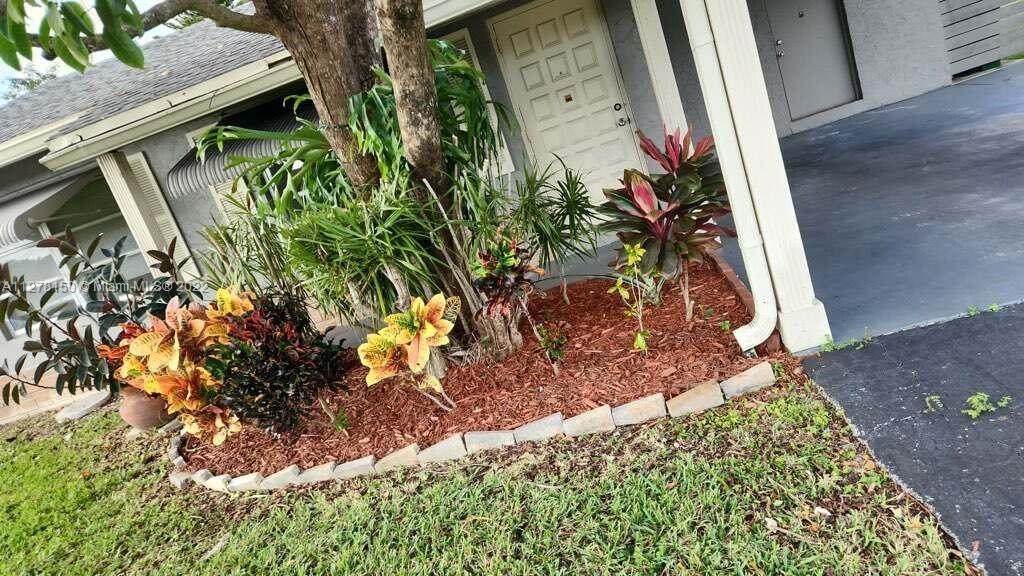 7007 99th Ave - Photo 1