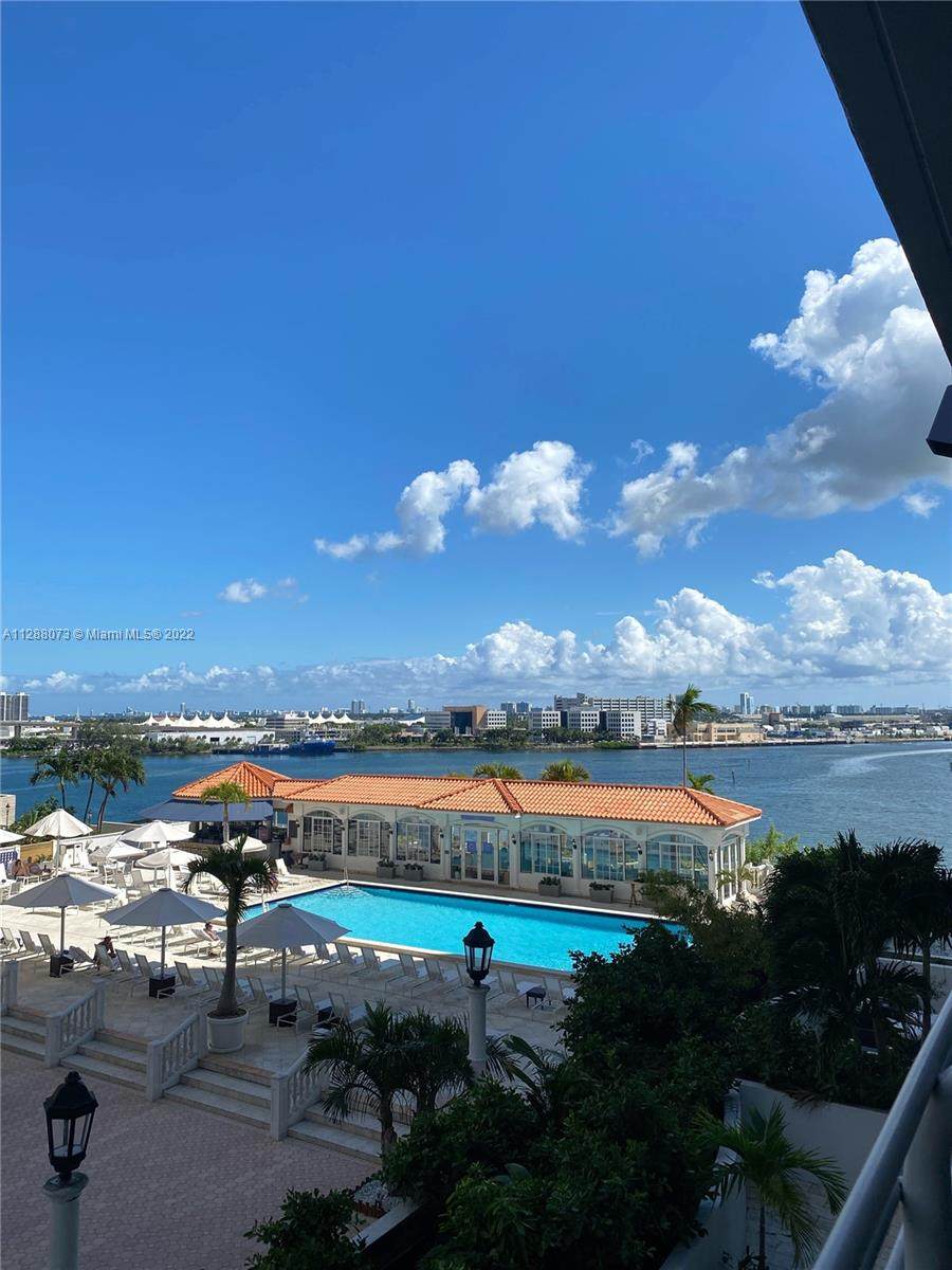 335 Biscayne Blvd - Photo 1