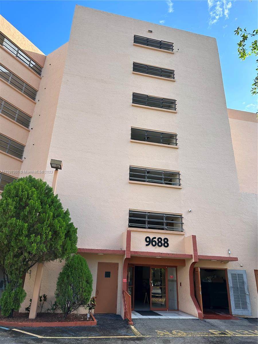 9688 Fontainebleau Blvd - Photo 1