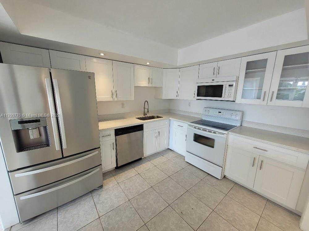 18031 Biscayne Blvd - Photo 1