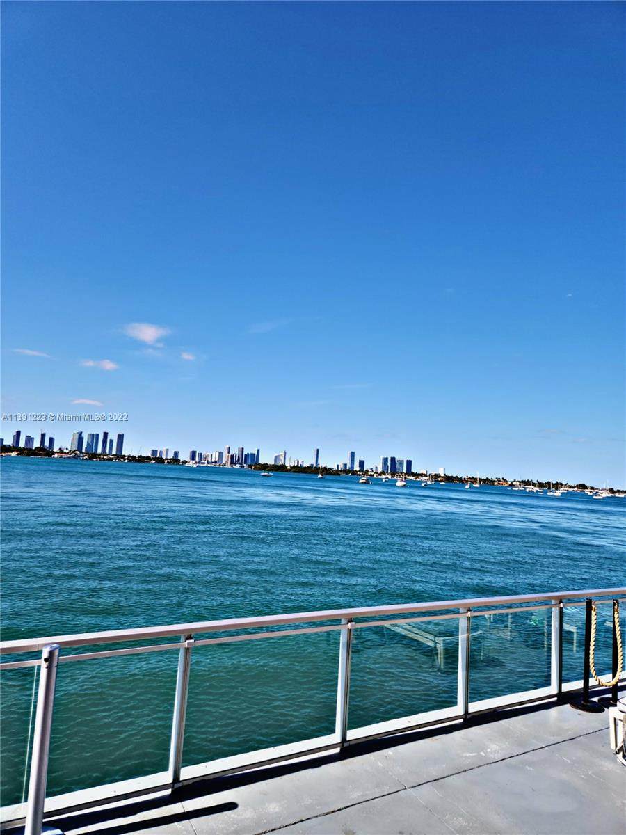 1100 West Ave - Photo 1