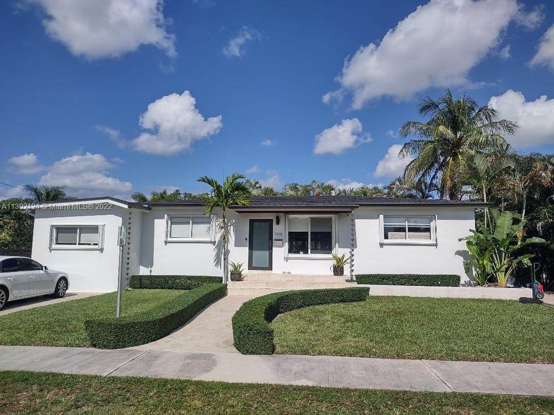 7915 17th Terrace - Photo 1