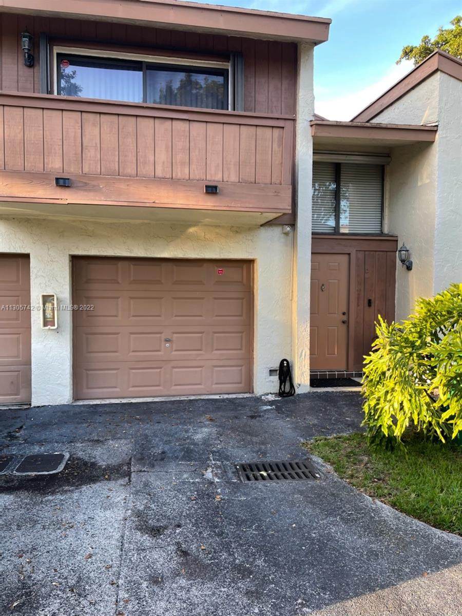 11479 109th Rd - Photo 1
