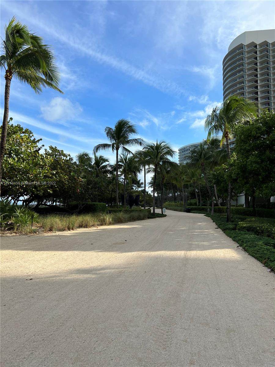 10185 Collins Ave - Photo 1