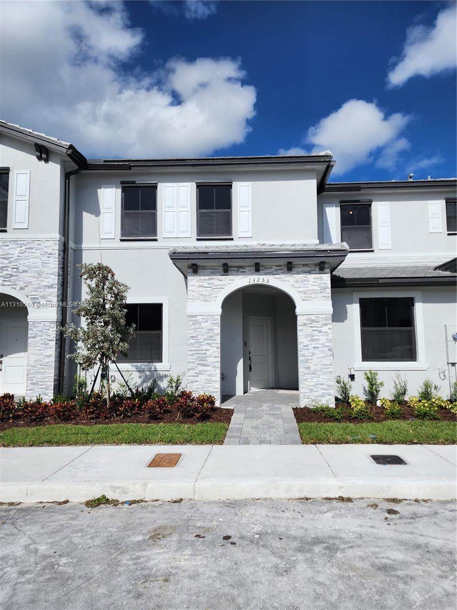13255 286th St - Photo 1