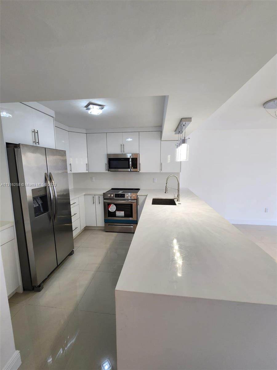 5701 Collins Ave - Photo 1