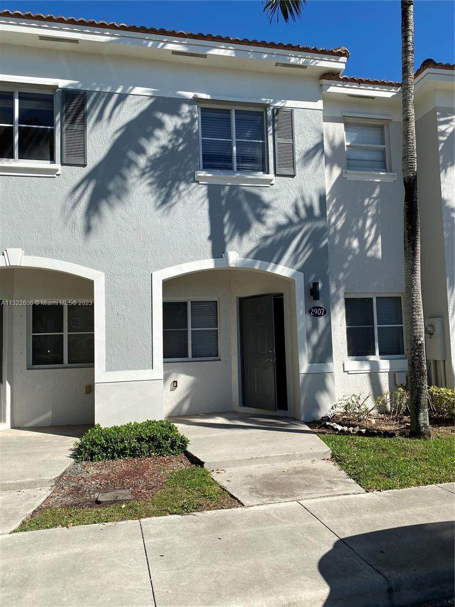 1606 30th St - Photo 1