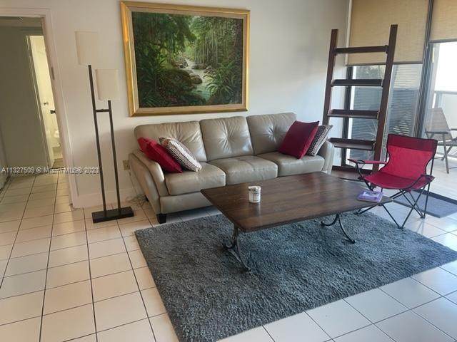 3675 Country Club Dr - Photo 1