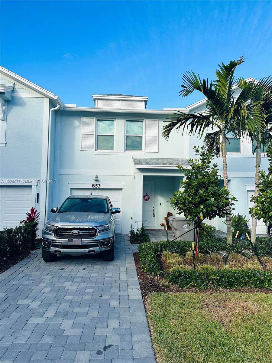 853 Seabright Ave - Photo 1