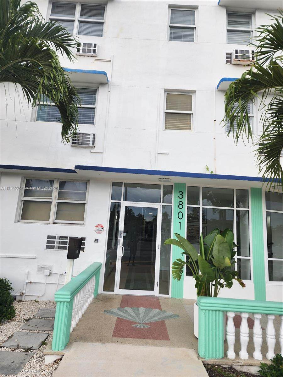 https://bt-photos.global.ssl.fastly.net/miami/1280_boomver_2_A11393226-2.jpg