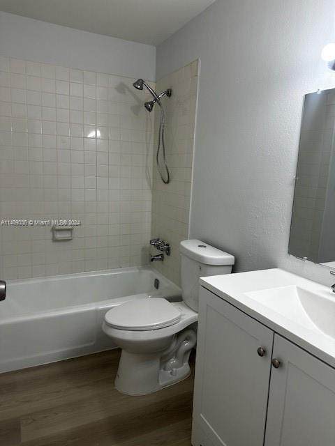 https://bt-photos.global.ssl.fastly.net/miami/orig_boomver_2_A11489336-2.jpg