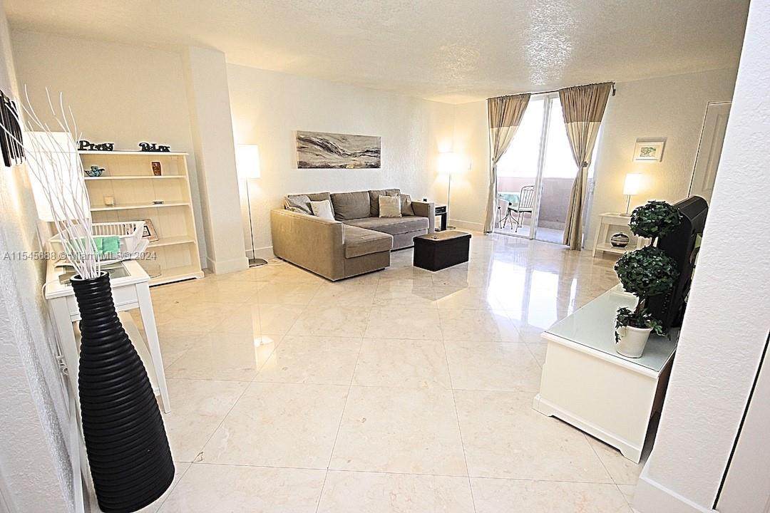 https://bt-photos.global.ssl.fastly.net/miami/orig_boomver_2_A11545688-2.jpg