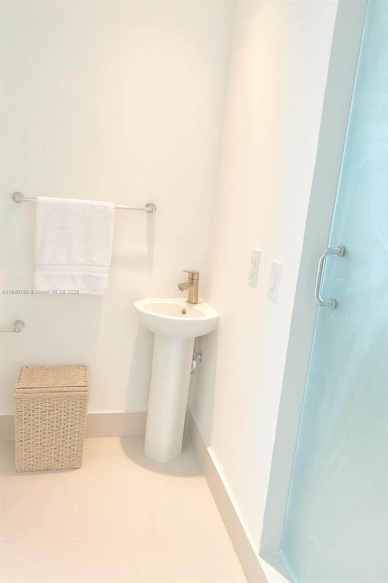 https://bt-photos.global.ssl.fastly.net/miami/1280_boomver_2_A11549780-2.jpg
