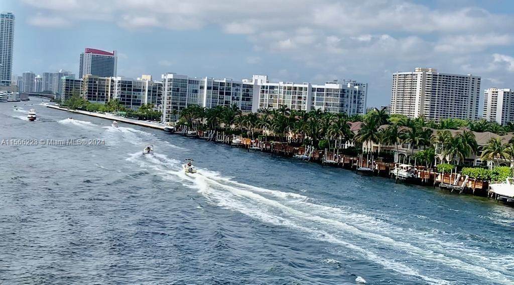 1500 Ocean Dr - Photo 1