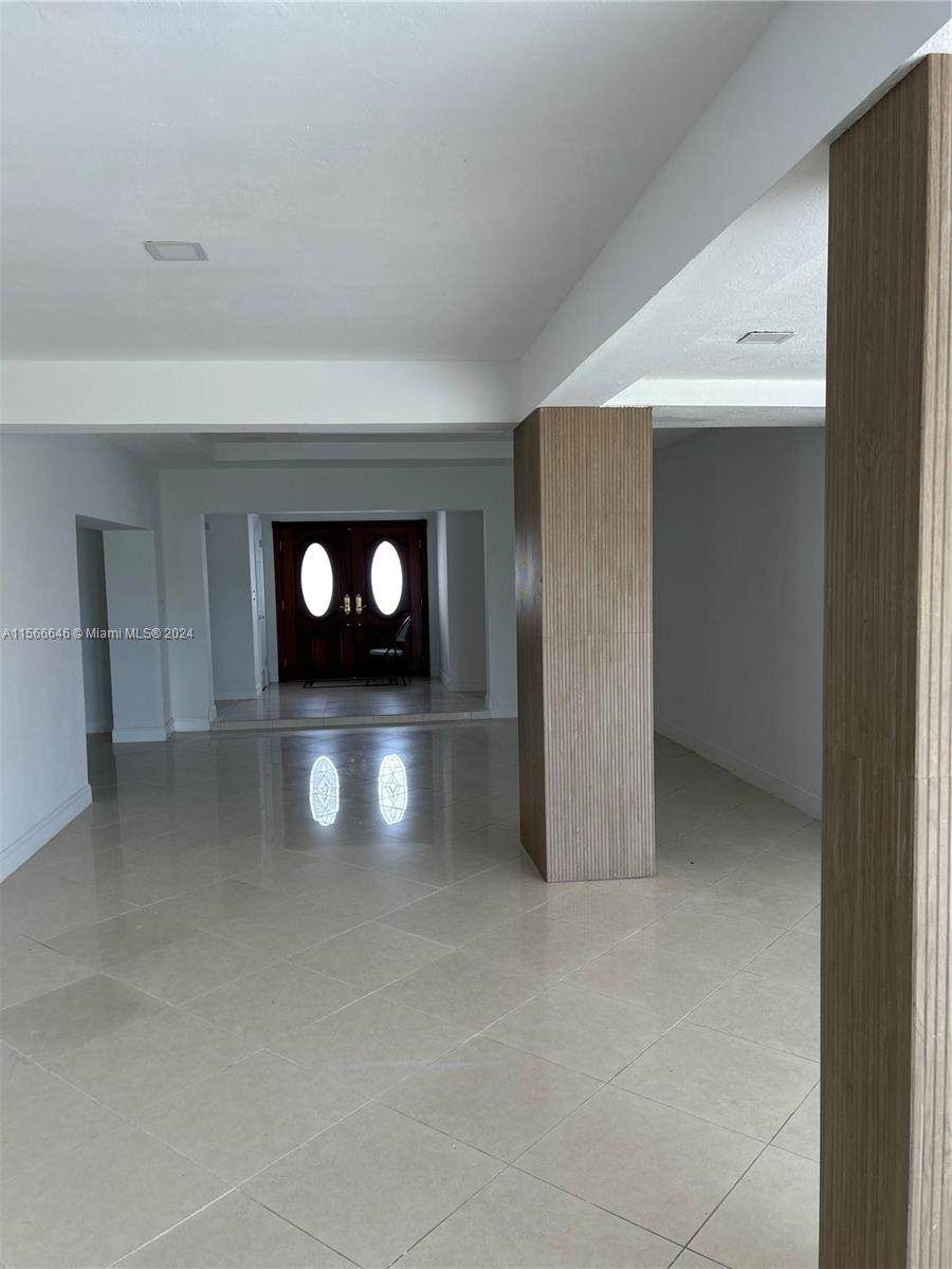 https://bt-photos.global.ssl.fastly.net/miami/1280_boomver_2_A11566646-2.jpg