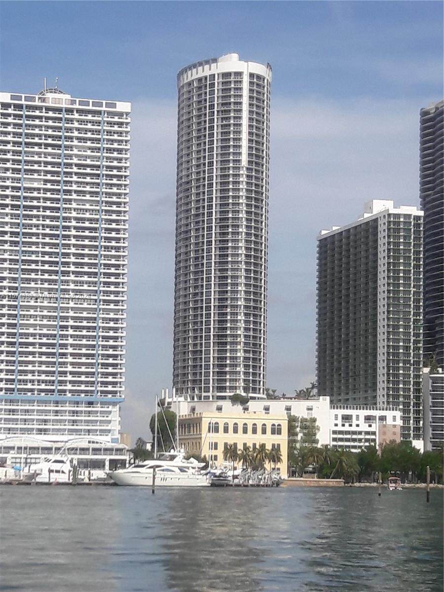 https://bt-photos.global.ssl.fastly.net/miami/orig_boomver_2_A11574888-2.jpg