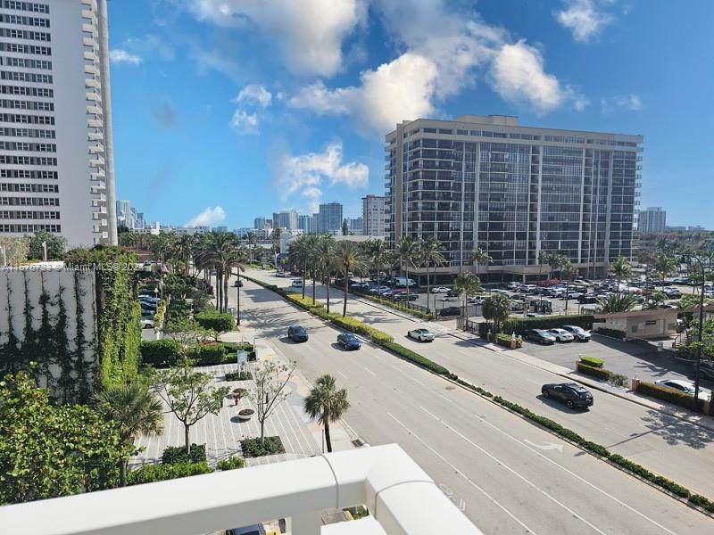 1980 Ocean Dr - Photo 1