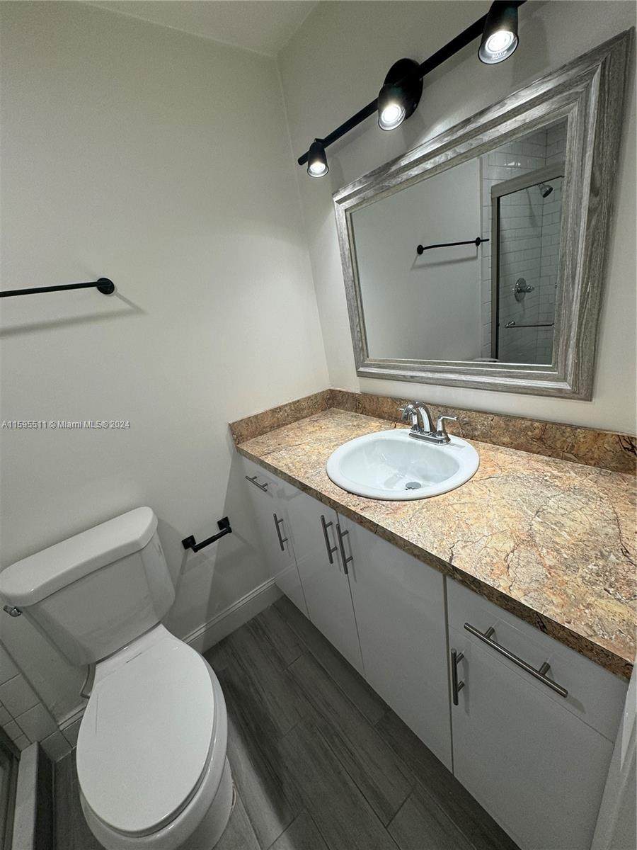 https://bt-photos.global.ssl.fastly.net/miami/orig_boomver_1_A11595511-2.jpg