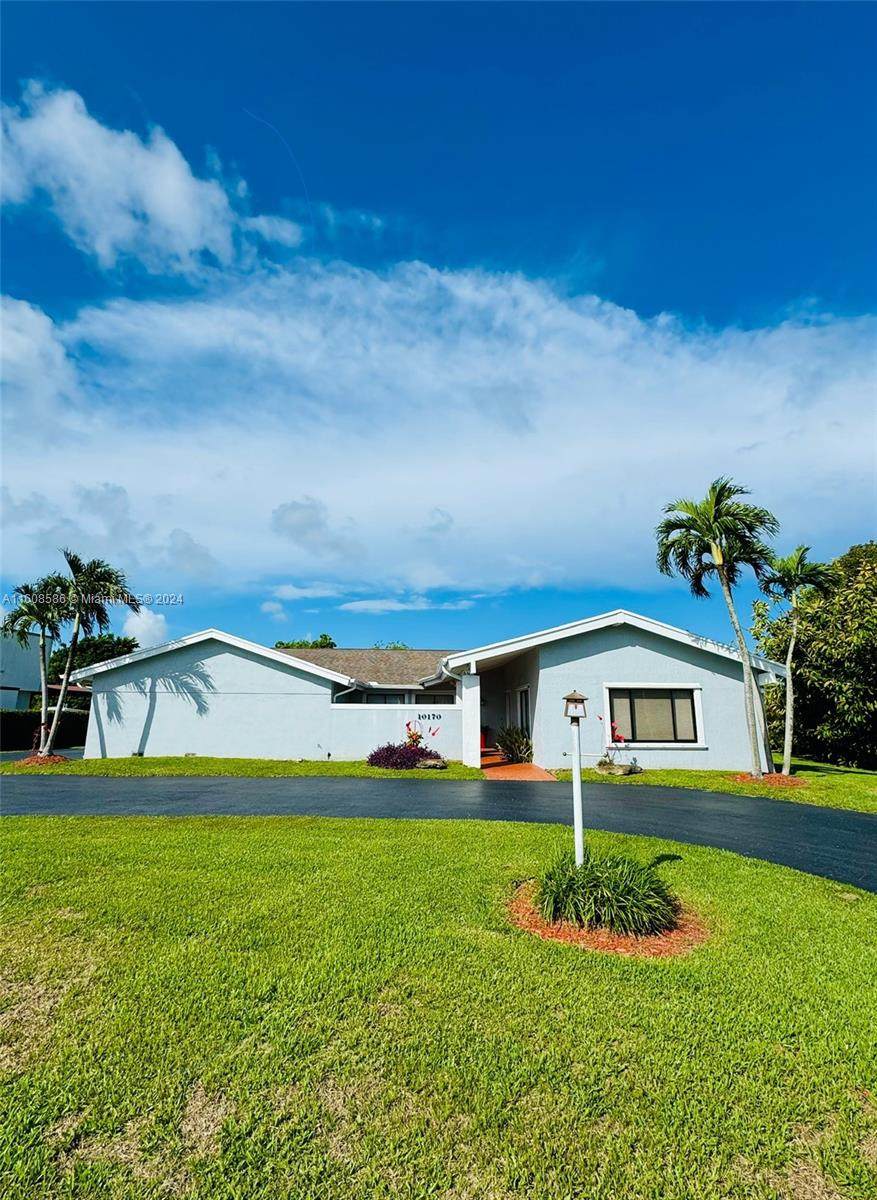 10170 Calusa Club Dr - Photo 1