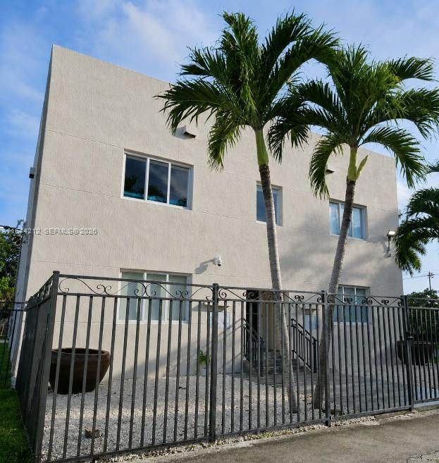 https://bt-photos.global.ssl.fastly.net/miami/orig_boomver_2_A11644212-2.jpg