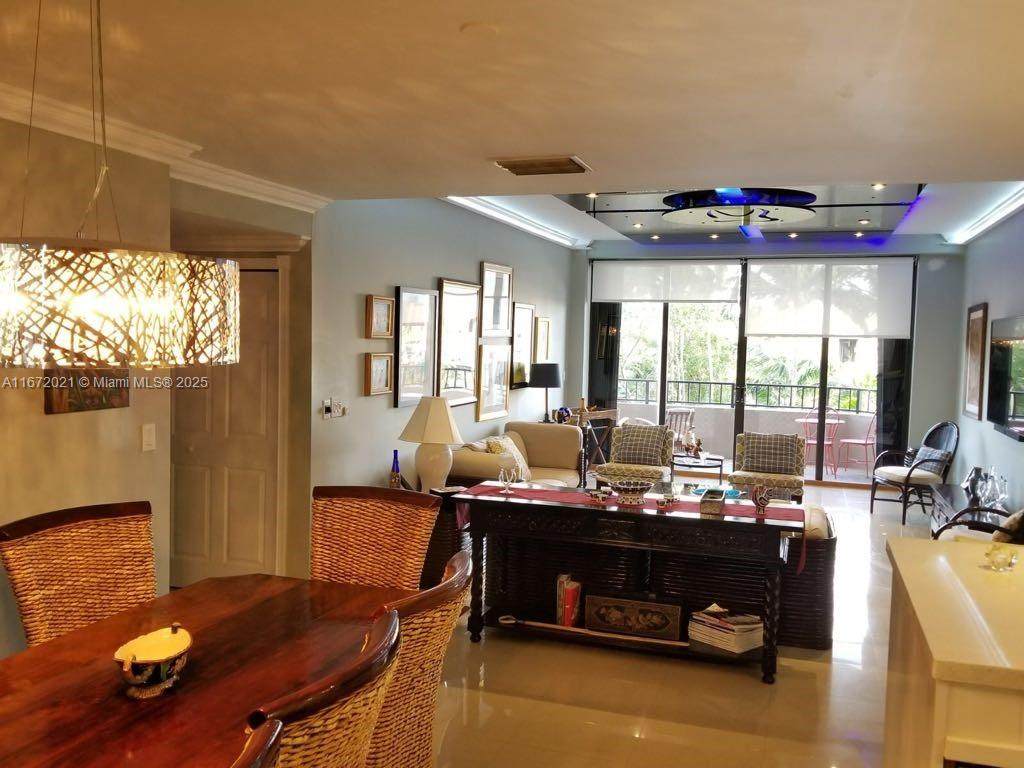 https://bt-photos.global.ssl.fastly.net/miami/1280_boomver_2_A11672021-2.jpg