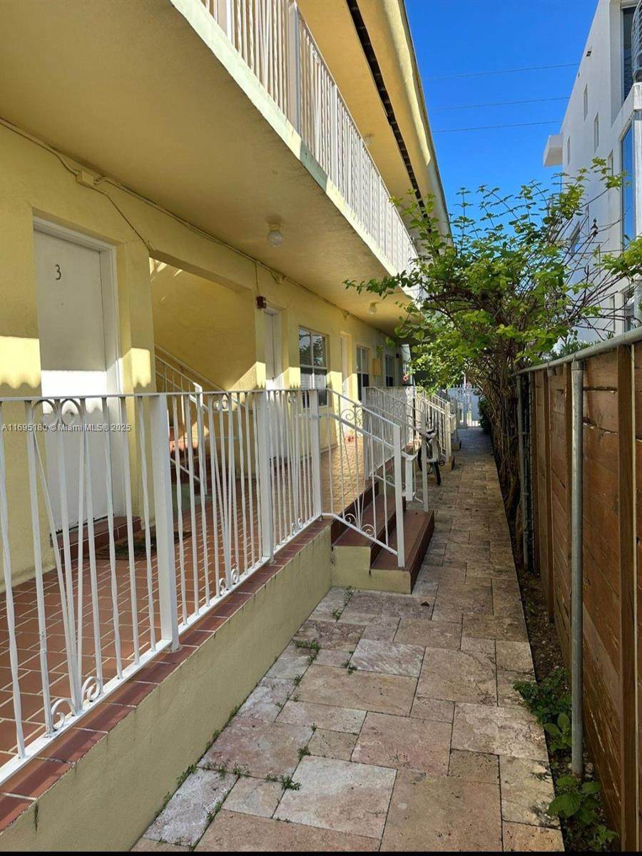 653 Michigan Ave - Photo 1