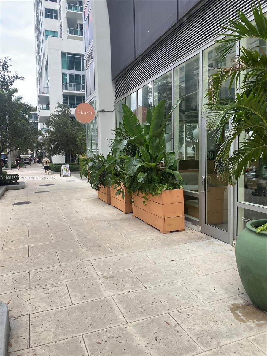 https://bt-photos.global.ssl.fastly.net/miami/orig_boomver_2_A11699820-2.jpg