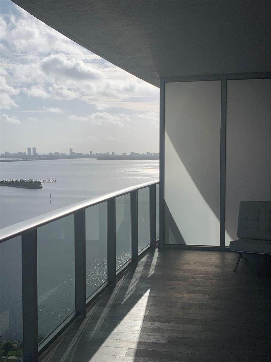 https://bt-photos.global.ssl.fastly.net/miami/orig_boomver_2_A11711847-2.jpg