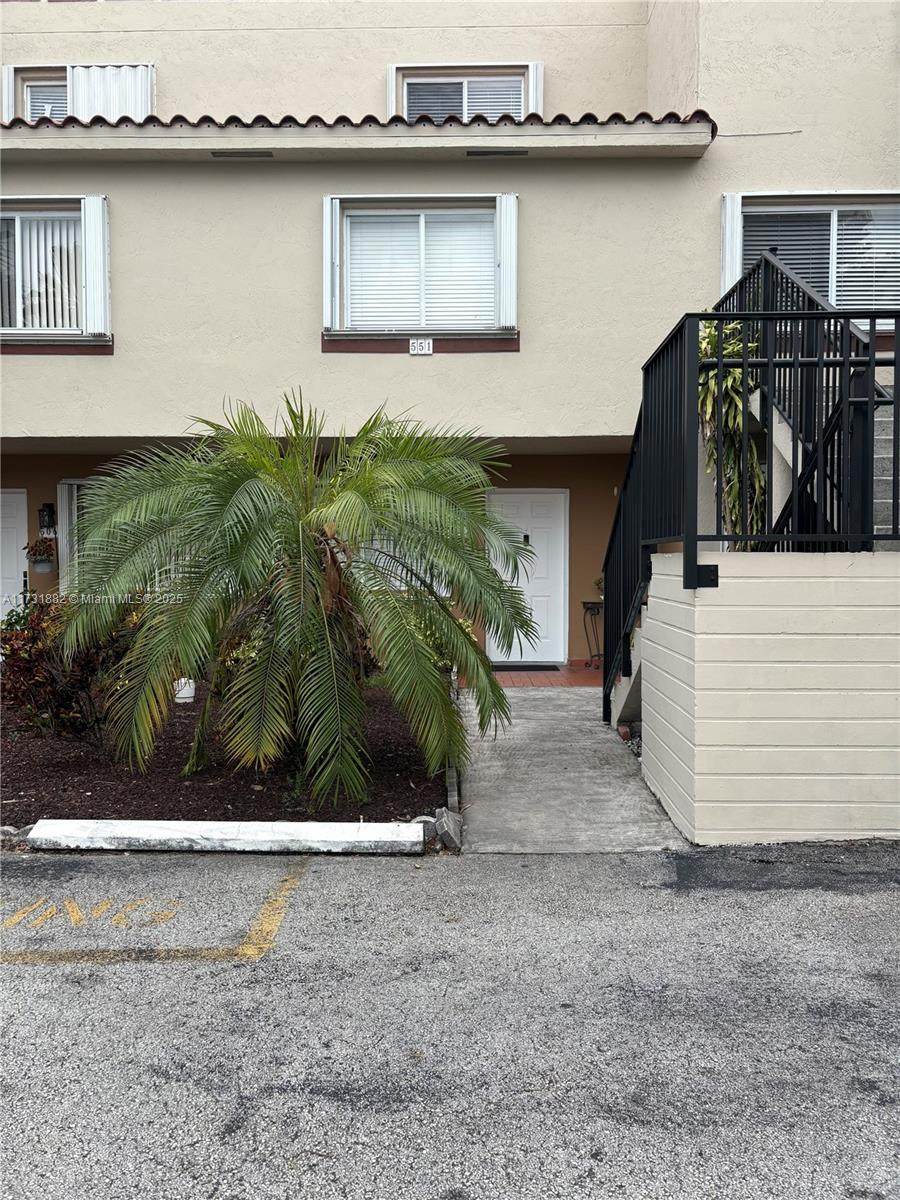 https://bt-photos.global.ssl.fastly.net/miami/1280_boomver_2_A11731882-2.jpg
