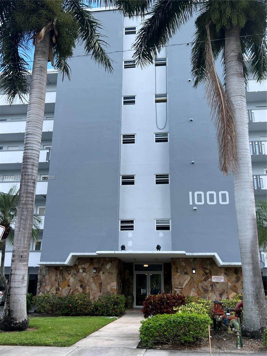 1000 14th Ave - Photo 1