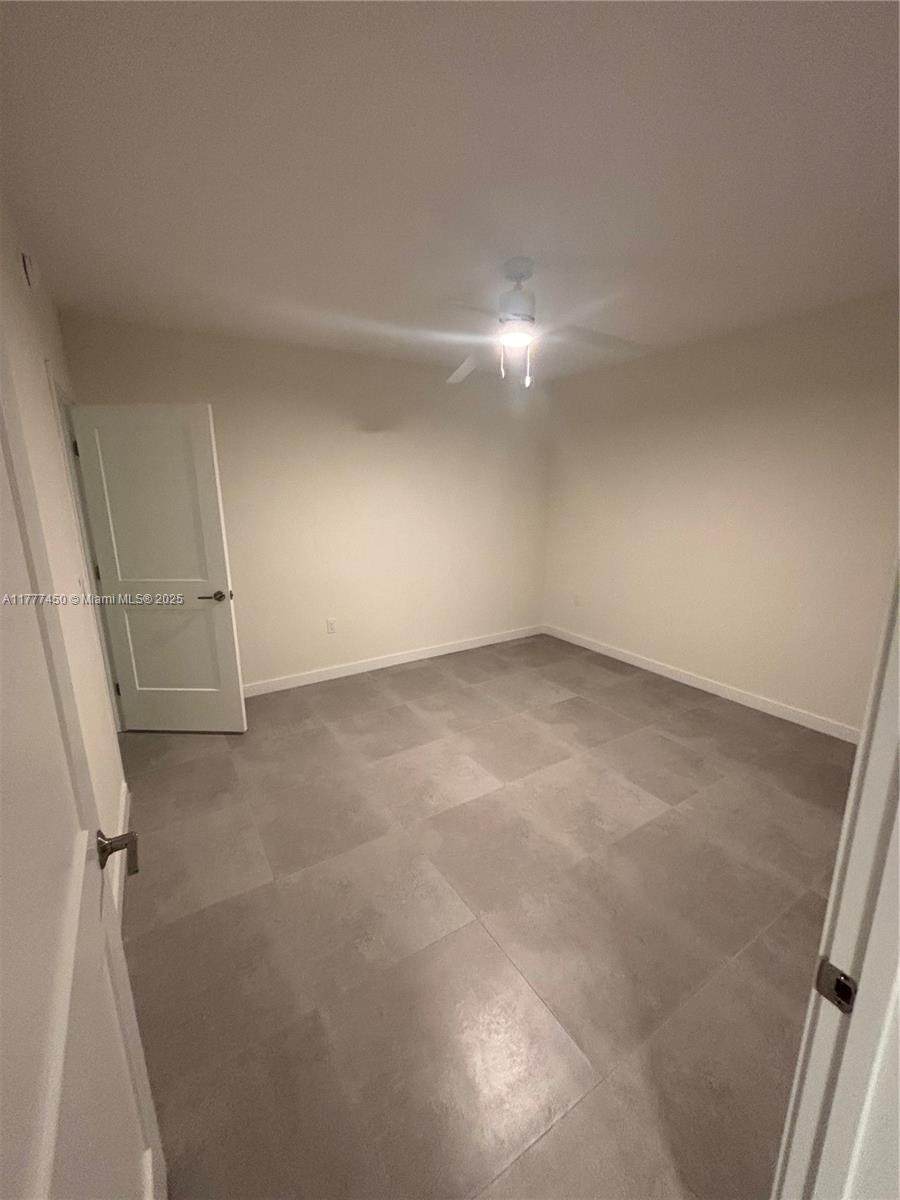 16395 Biscayne Blvd - Photo 1