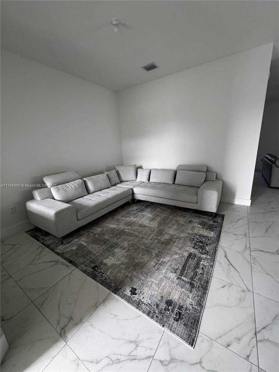 https://bt-photos.global.ssl.fastly.net/miami/orig_boomver_2_A11796090-2.jpg