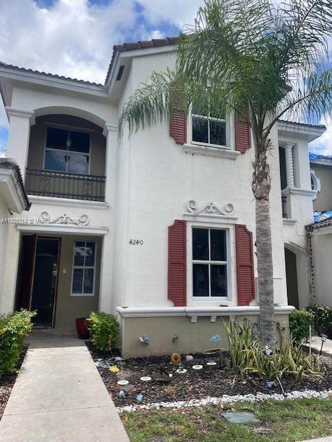 4240 9th St - Photo 1