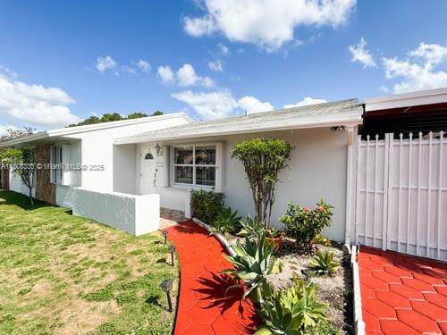 11321 162nd Ter - Photo 1